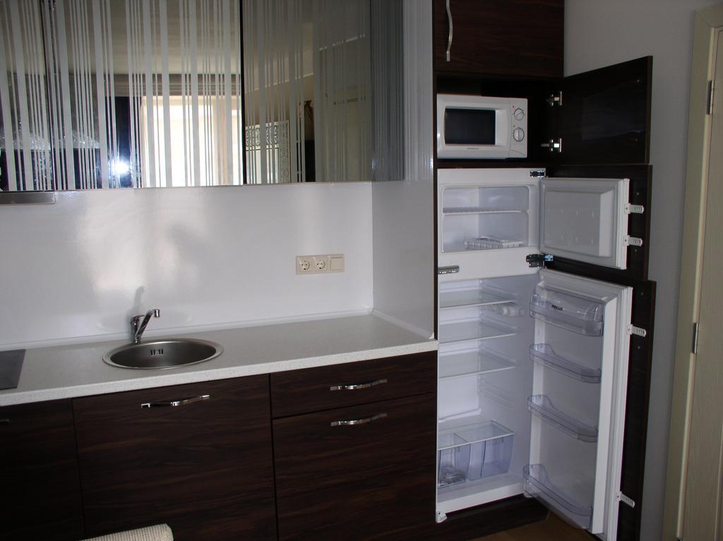 Lvv Palace Apartment Sunny Beach Exterior foto